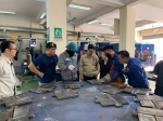 CSD Hàn Quốc sang kiểm tra tay nghề lao động trước khi thi Hiệp hội KOSHIPA. Các em đã rất cố gắng và có kết quả tốt.